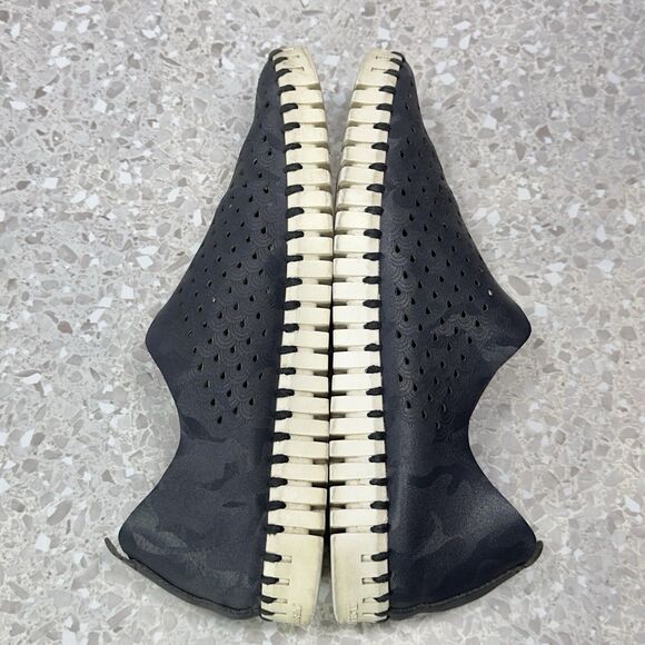 Ilse Jacobsen Tulip Shoes Women’s 10 Navy Blue Slip On Perforated Flats‎ Comfort - Picture 8 of 13